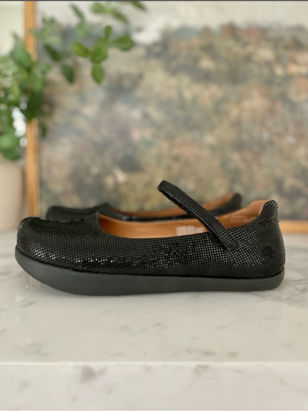 KALSO Earth SOLAR Mary Jane Black Leather Shimmer Size 9 Negative Heel